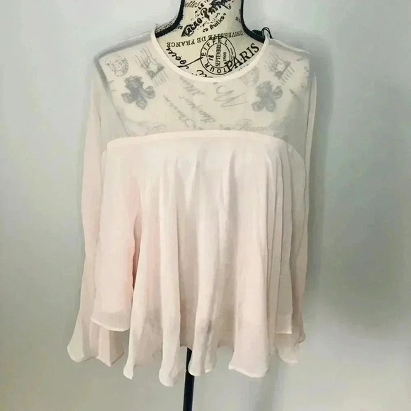 ⬇️👉Bik Bok Bell Sleeves Flowing Blouse - Picture 2 of 4